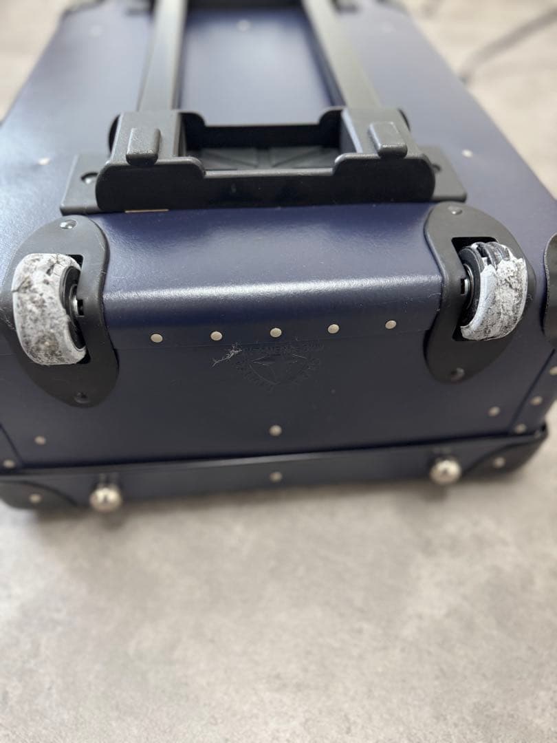 グローブトロッターGLOBE TROTTER オリジナル　スーツケース　ネイビー