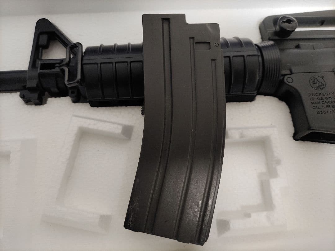 M-12 東京マルイ M4A1 & MP5A5 モデルガンセット 中古品