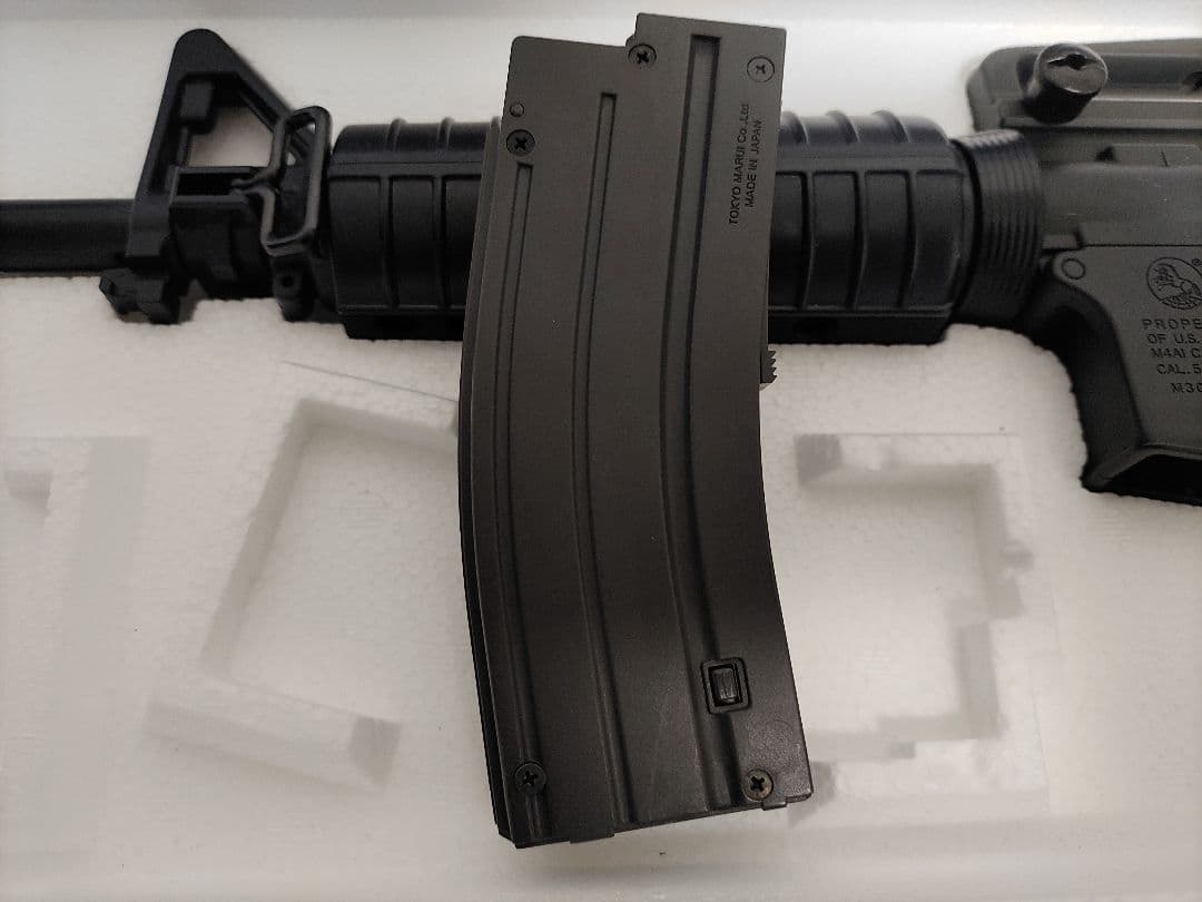 M-12 東京マルイ M4A1 & MP5A5 モデルガンセット 中古品