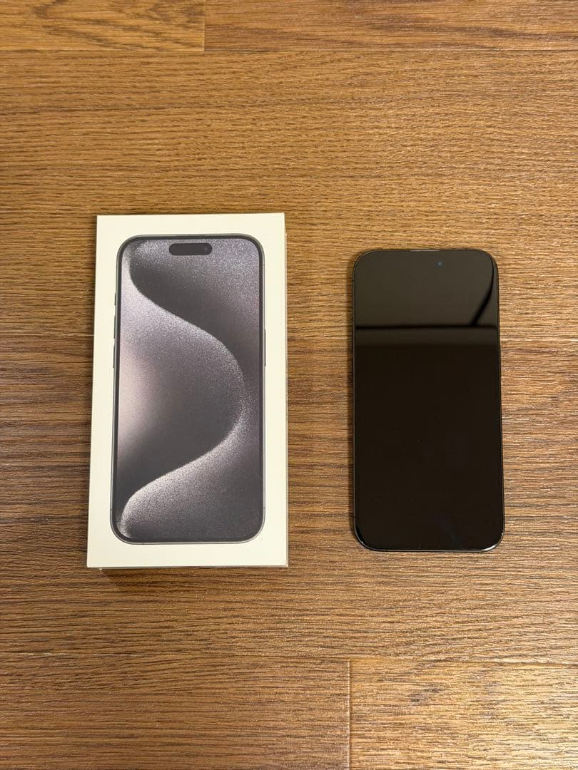 iPhone 15 Pro 256GB 本体