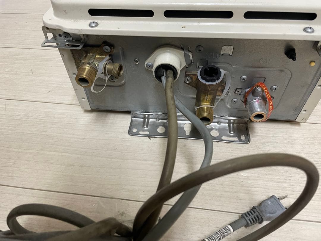 リンナイ　給湯器　RUX-A1015W-E 2021年