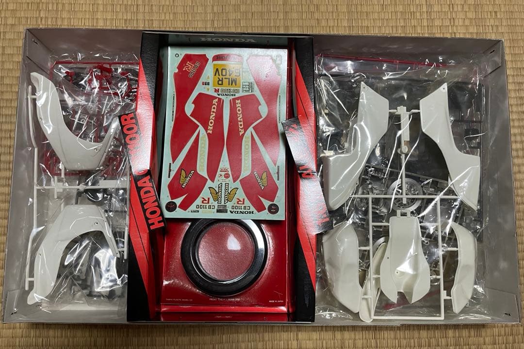 TAMIYA 1:6 ホンダCB1100R
