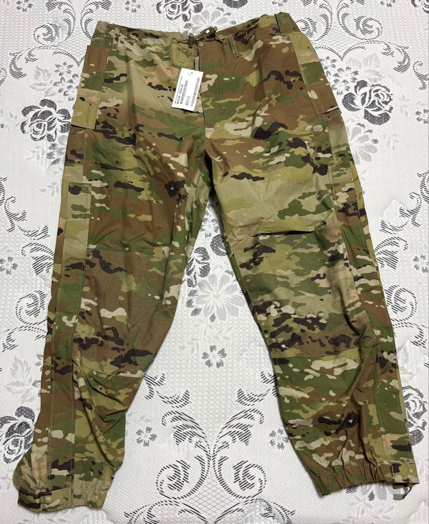 米軍実物　新品未使用 LEVEL6 GORE-TEX 上下セット　L•Mサイズ