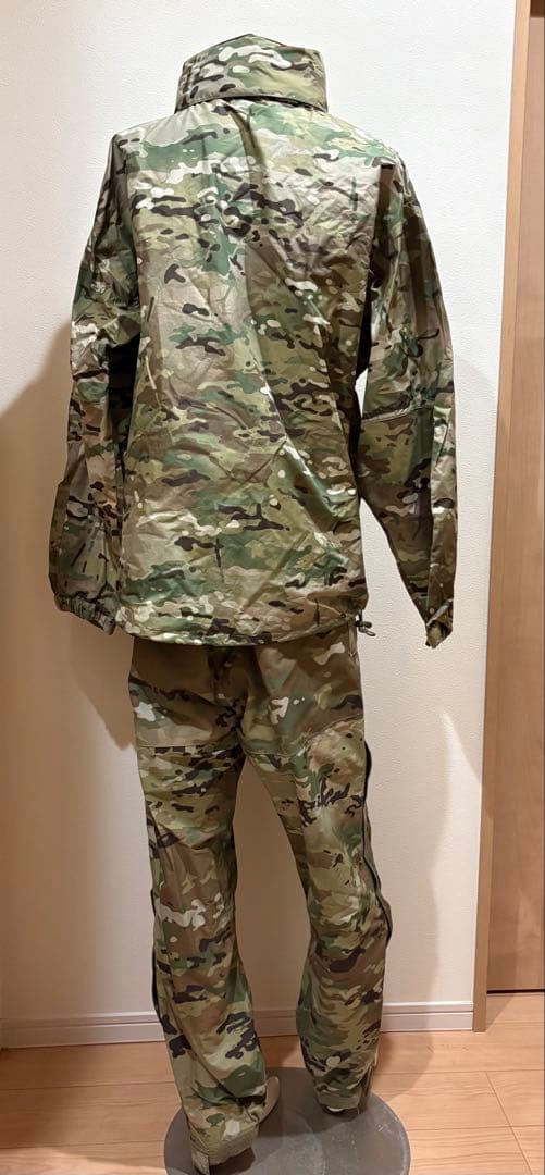 米軍実物　新品未使用 LEVEL6 GORE-TEX 上下セット　L•Mサイズ
