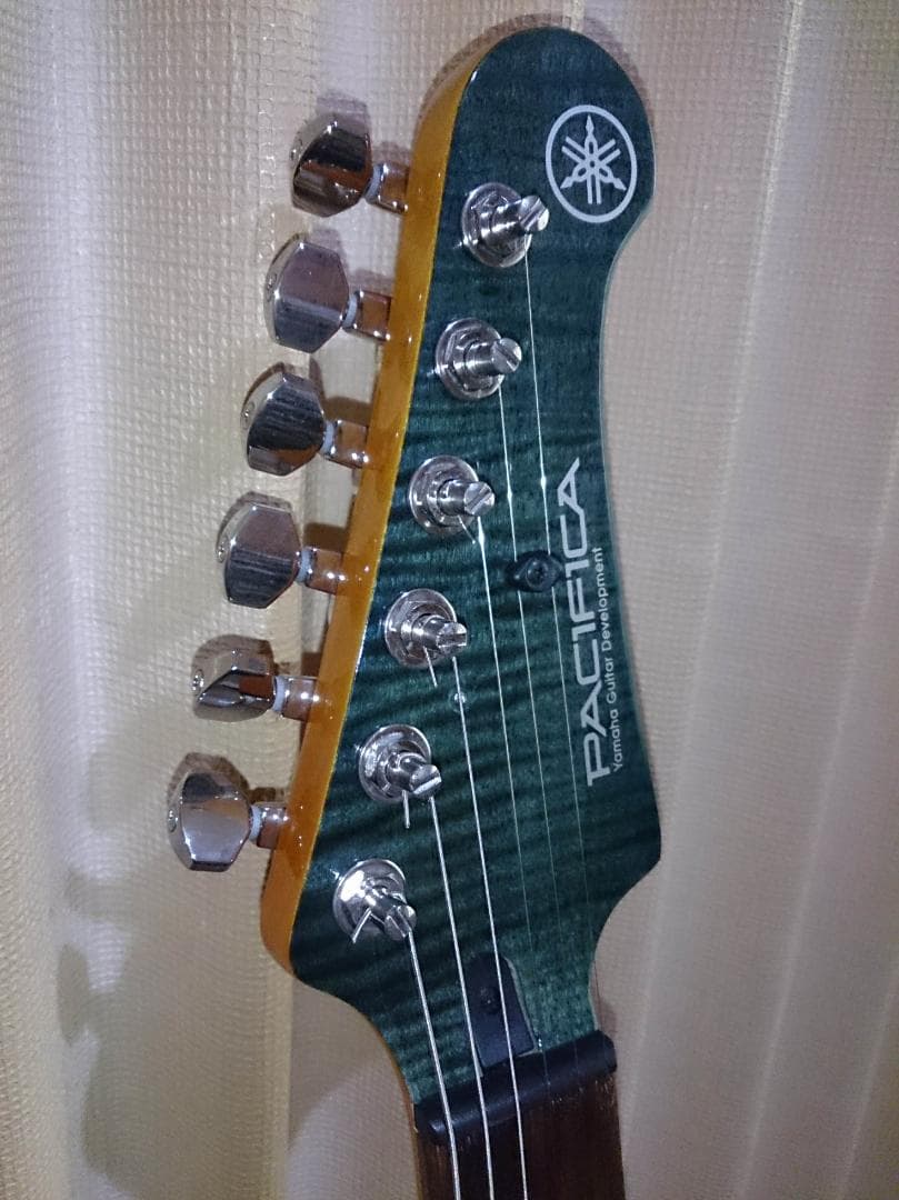 Yamaha PACIFICA 612VIIFM インディゴブルー