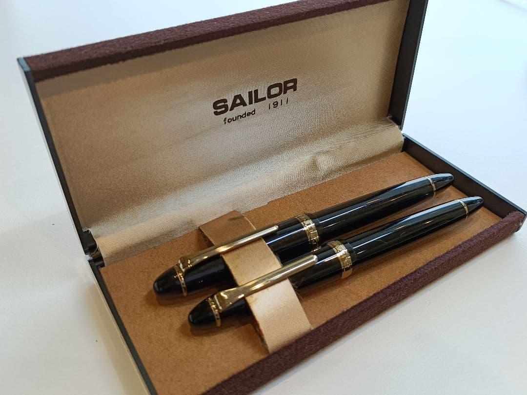 セーラー万年筆　SAILOR FOUNDED 1911 　ペン先14K　2本
