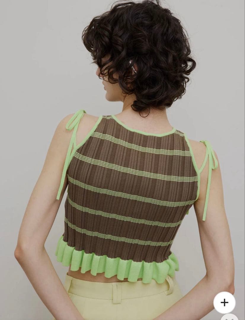 【新品タグ付】MEDI PURIPURI SHORT KNIT TOP