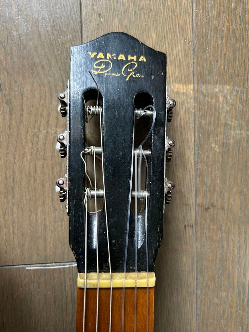 ヤマハ　Dynamic ギターNo.20. 茶系ハードケース付