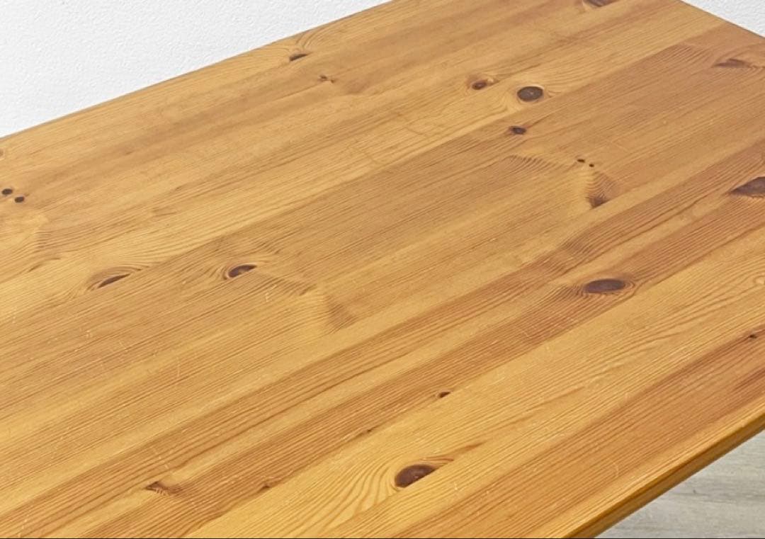 ダイニングテーブル　パイン 無垢材