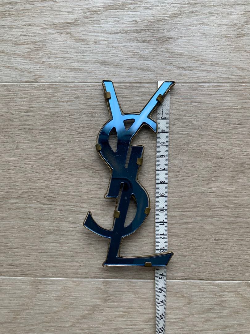 u*s様 値下げ‼️ヴィンテージイヴ・サンローランYSL ロゴ ブローチ ネイビ