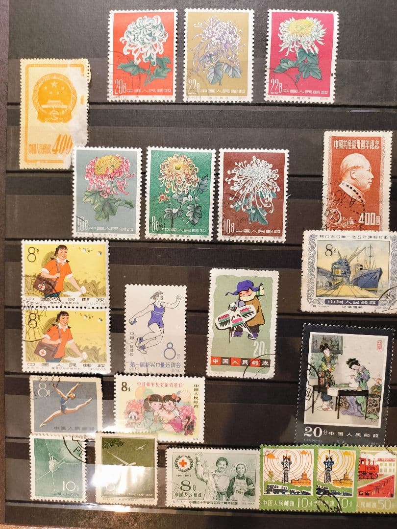 中国切手アルバム1冊＋バラいろいろまとめて　②