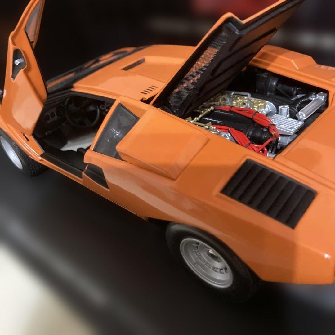 京商1/18 ランボルギーニ カウンタック LP400 オレンジ