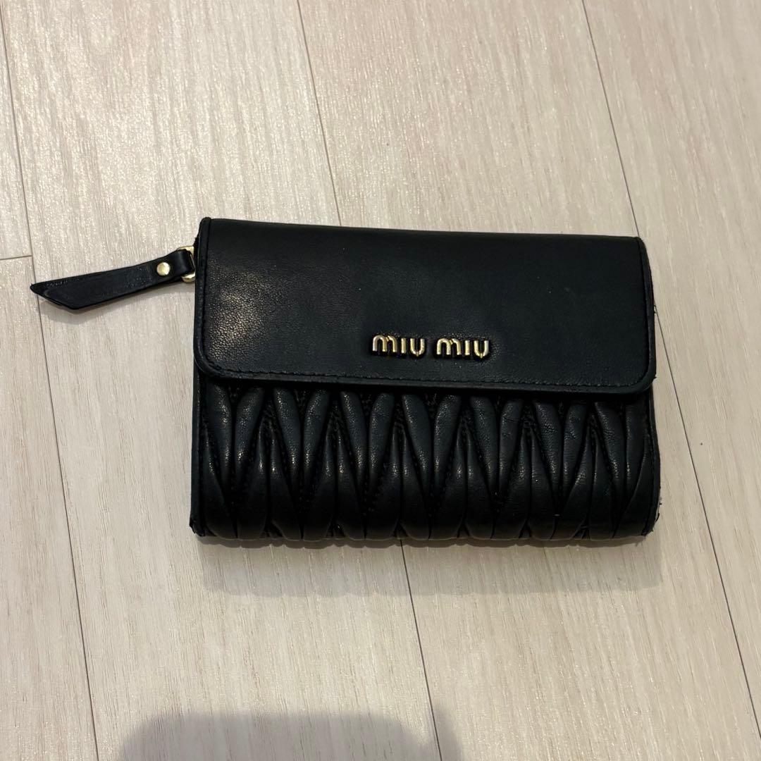 【miumiu】ウォレット MATELASSE マテラッセ 財布