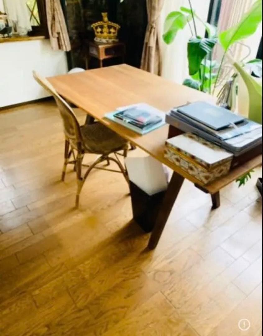 ダイニングテーブル、ワーキングテーブル