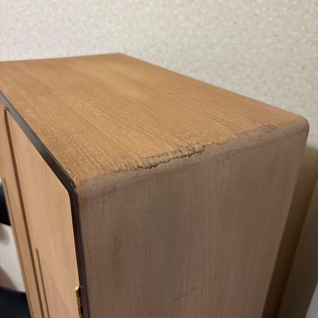 三味線用桐箪笥　３棹掛け　小物引き出し２カ所付　総桐