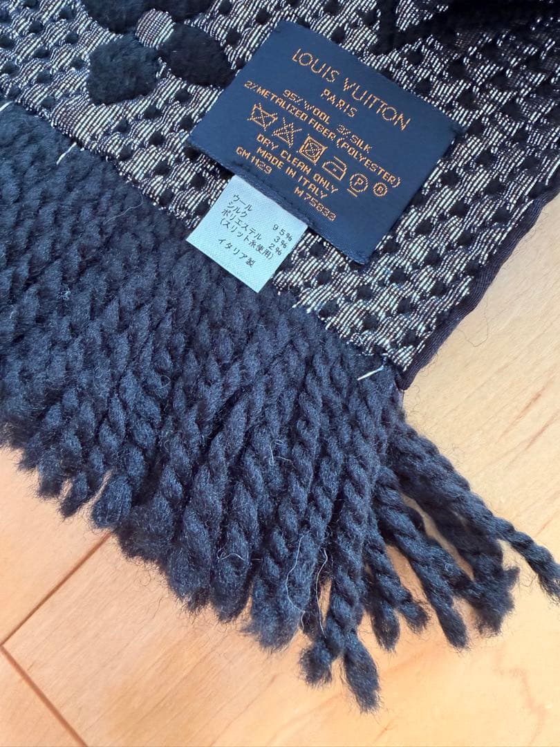 【Louis Vuitton】Ｍ75833 ロゴマニア　ルイヴィトン　マフラー