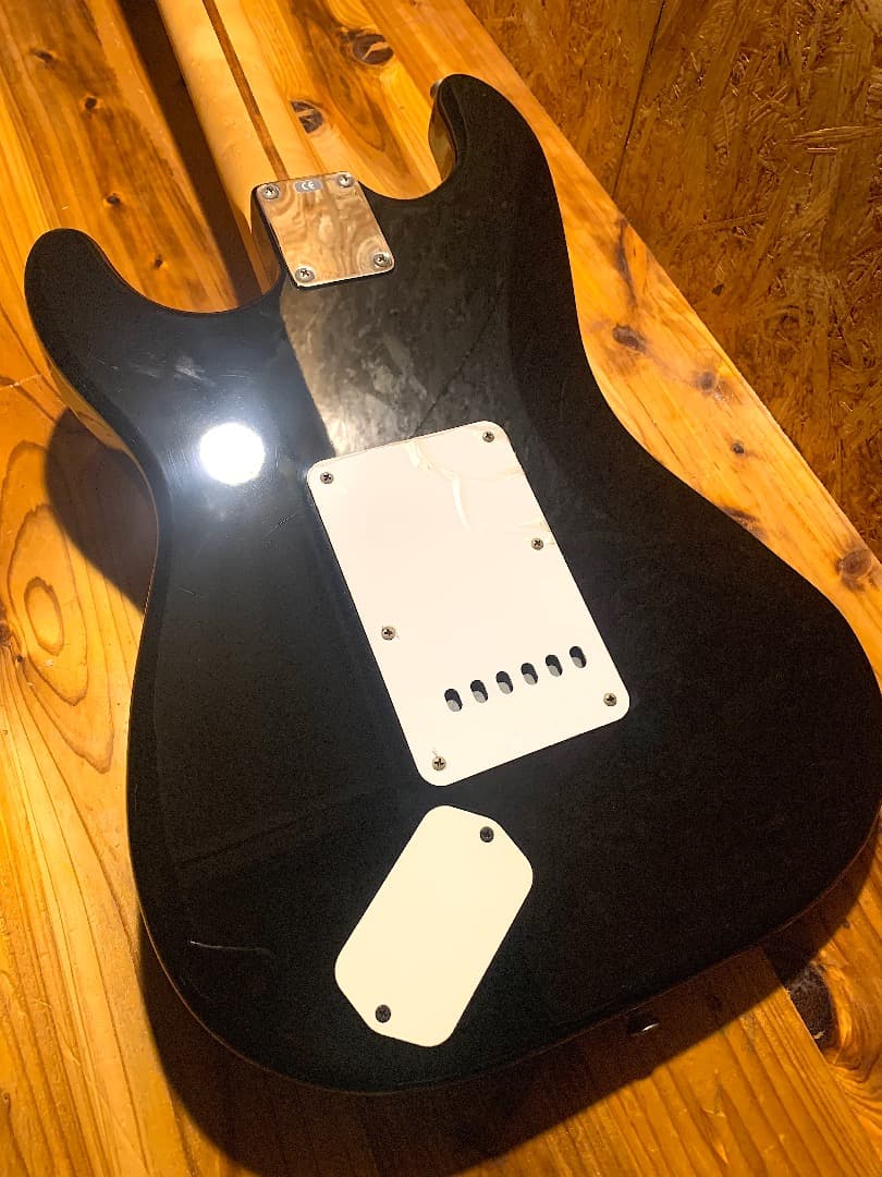 Fender Mexico | POWERHOUSE (ミッドブースター搭載)