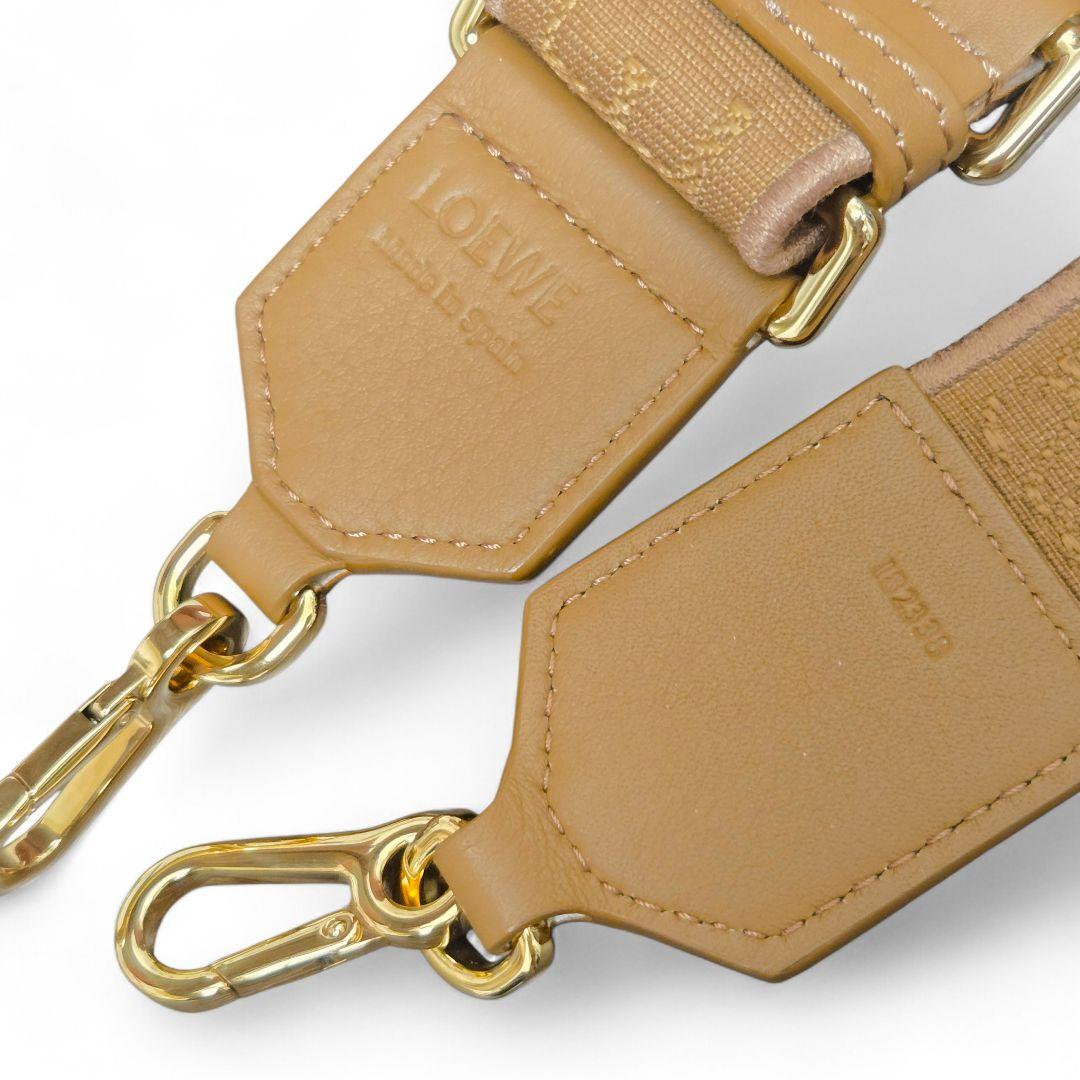 極美品✨ロエベ アナグラム ショルダーストラップ スナフジタ ワオキツネザル