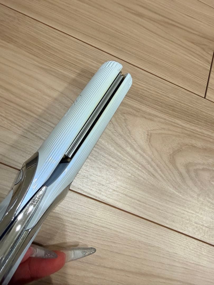 ReFaホワイト ストレートヘアアイロン