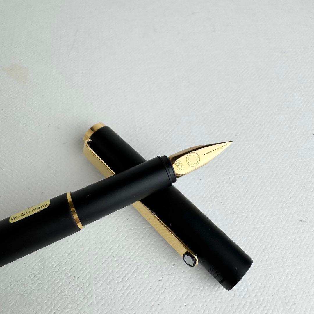 【新品未使用】　'80sモンブラン スリムライン万年筆　ペン先F（細字）　黒色