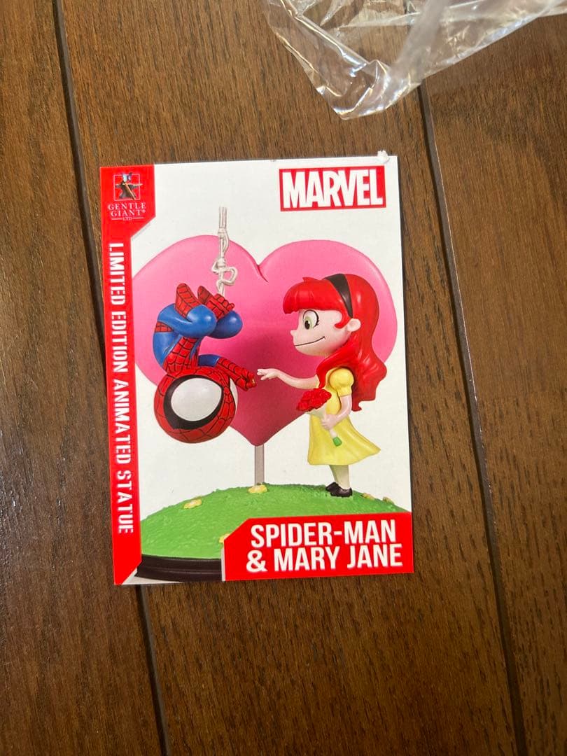スパイダーマン&メリージェーン　スコッティヤング　ミニスタチュー