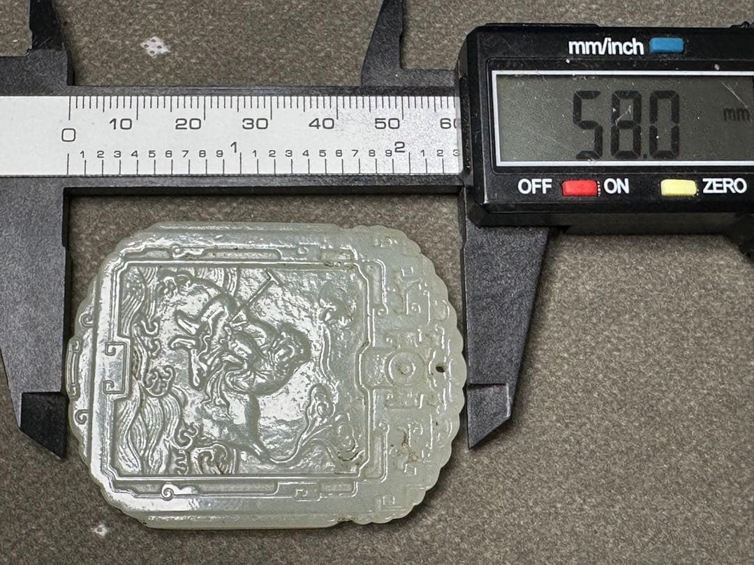 中国美術　ループタイ　和田玉　古砡　白砡　根付　天然素材　アンティーク　置物骨董