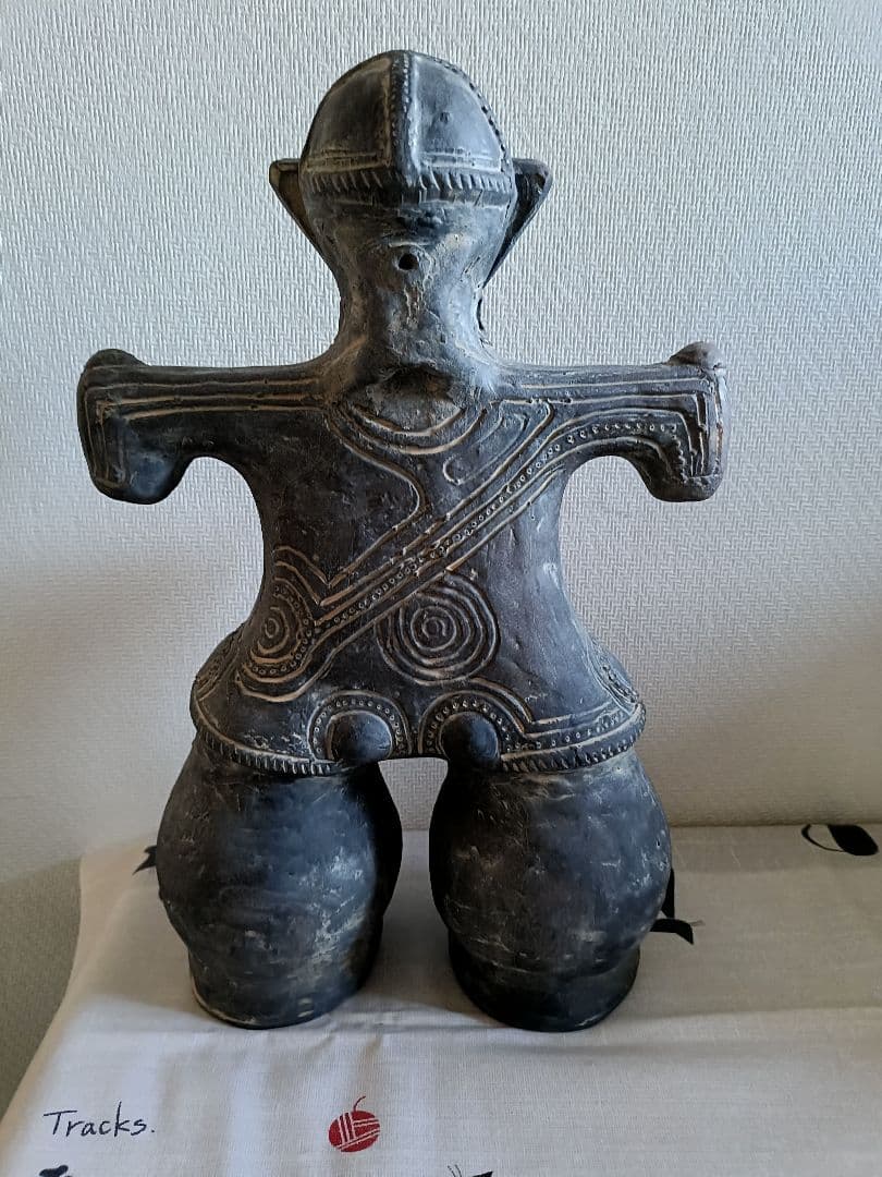 国宝　土偶　画面の女神レプリカ