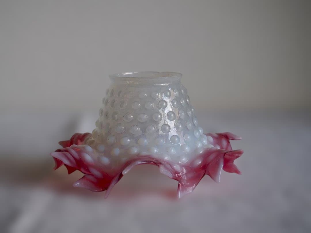 オパールガラス ホブネイル ピンク フリル ランプシェード 吹きガラス/K334