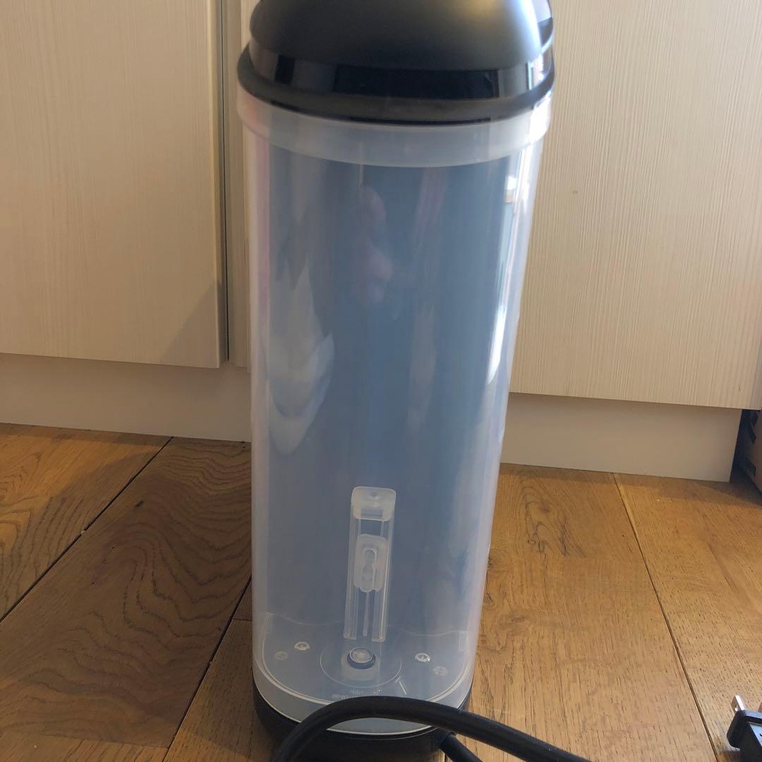 ネスカフェ ゴールドブレンド バリスタ スリム マットブラック　コーヒーマシン