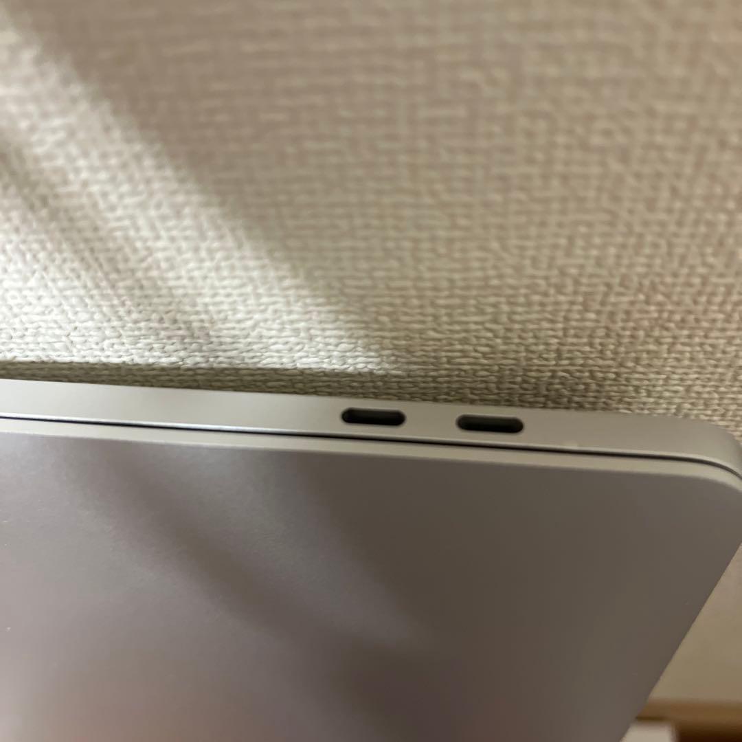 Apple MacBook Pro(16インチ, 2019)16GB/512GB