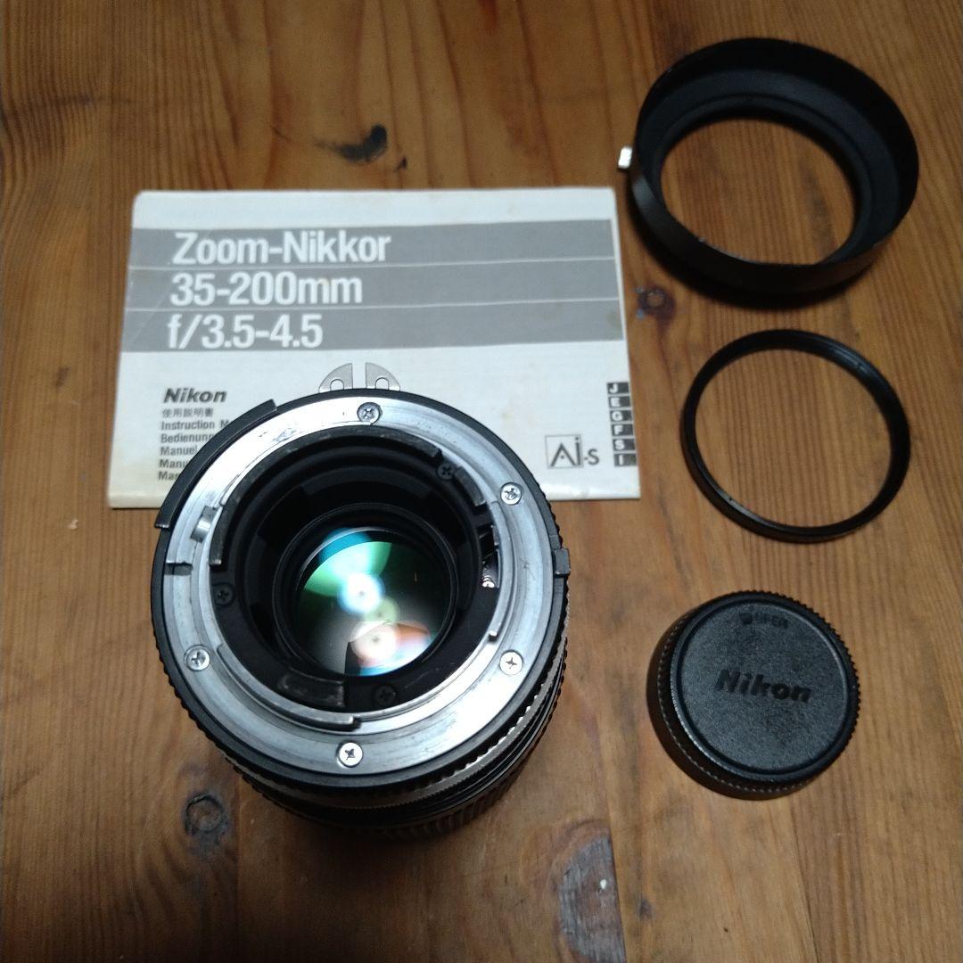 ニコンＦ２ レンズ35−200mmｆ/3・5−4・5 スピードライト