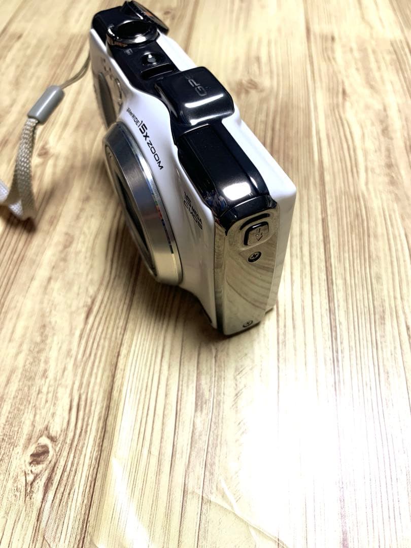 デジタルカメラ FUJIFILM FINEPIX F600EXR