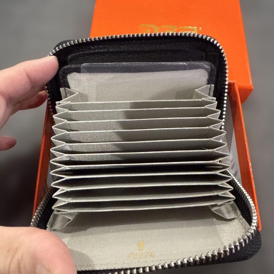 限定価格！PEZ × perche × ear コラボ二つ折り財布