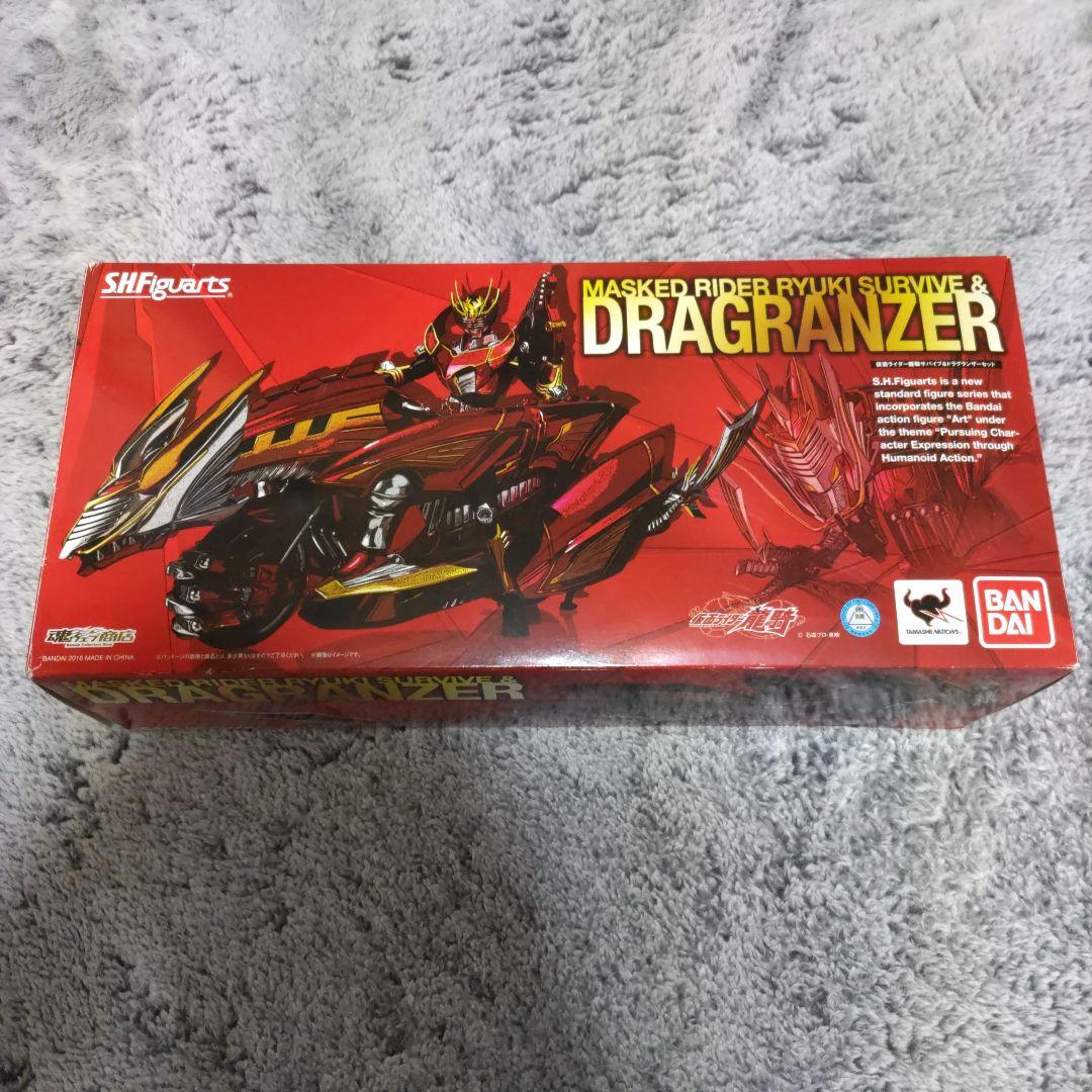S.H.Figuarts 仮面ライダー龍騎サバイブ＆ドラグランザーセット