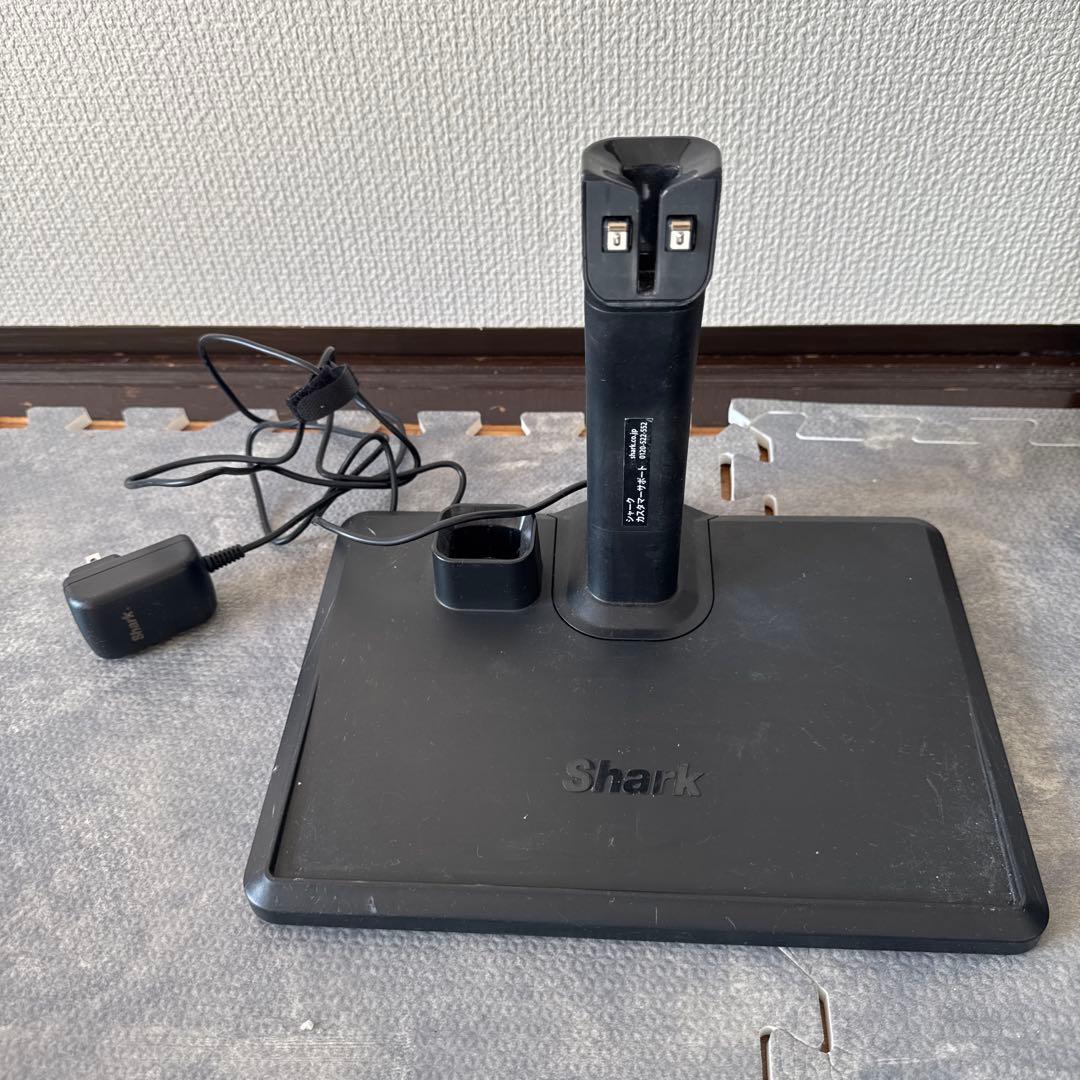 シャーク★コードレスクリーナー★LC250JBR★