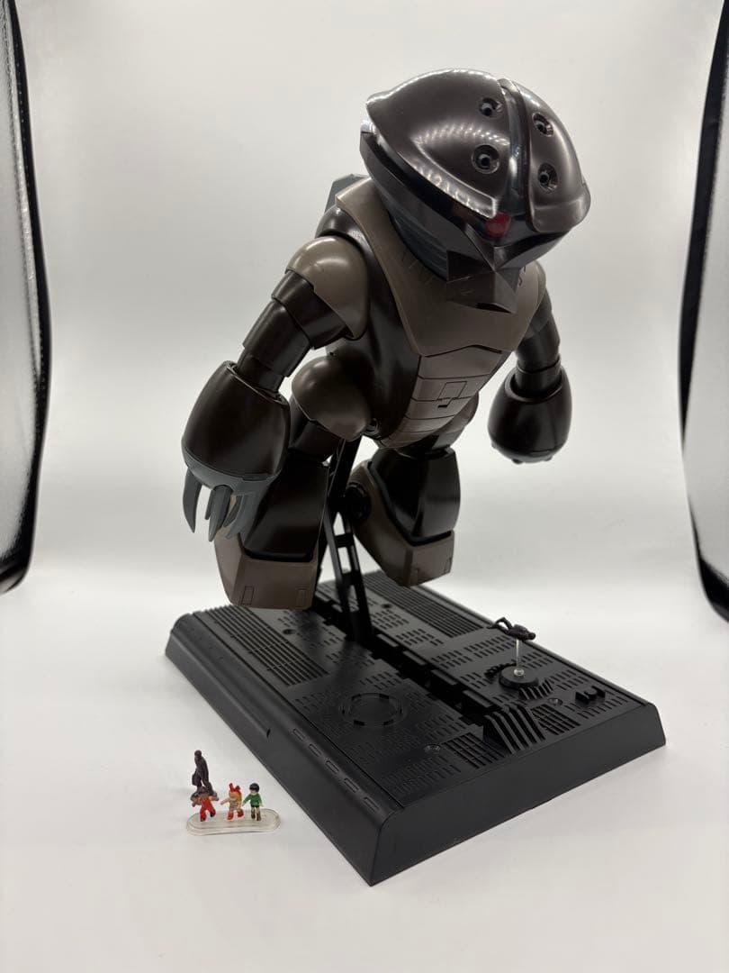 ガンプラ完成品　MG 1stシリーズ14体セット+アクションベース×2