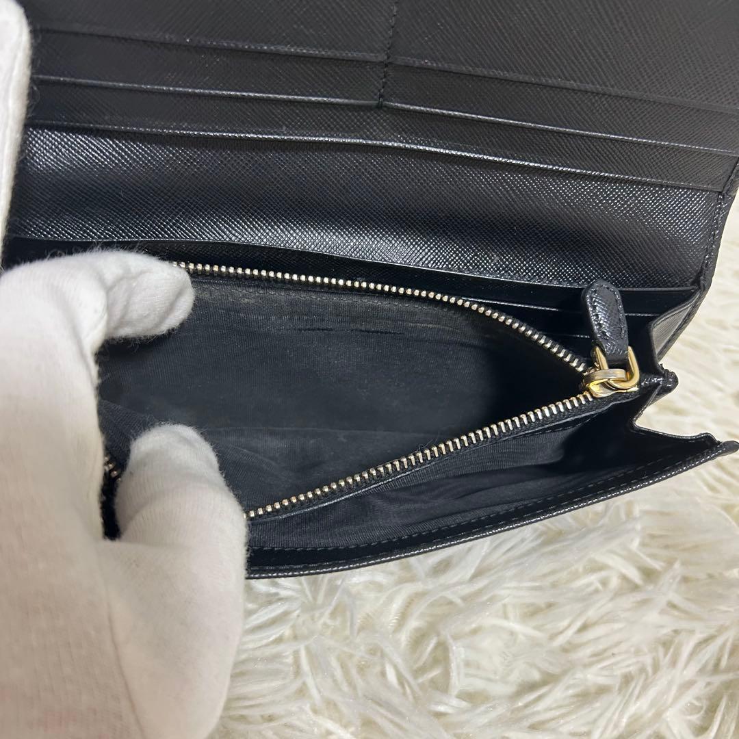 PRADA/プラダ　2つ折り長財布　サフィアーノ　レザー ブラック
