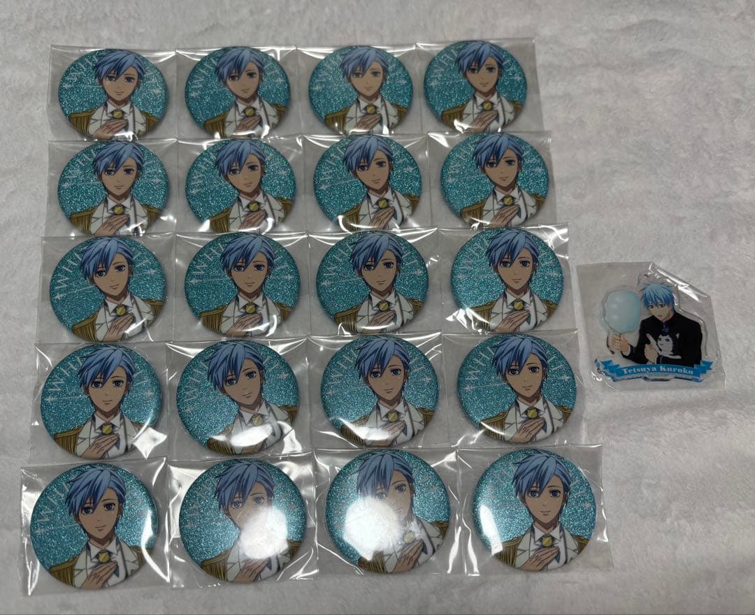 黒子のバスケ 黒子テツヤ ホワイトスーツ キラキラ缶バッジ エンスカイ 受注生産