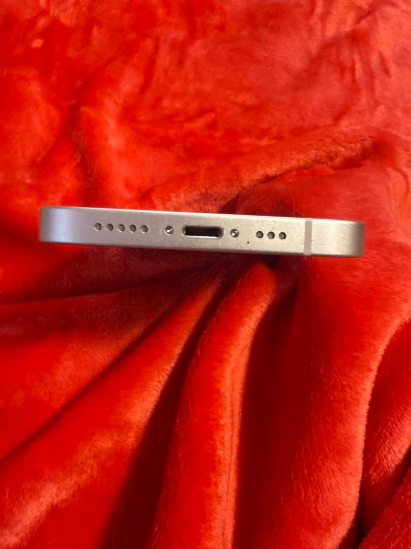 た*ん様 (美品!!)iPhone 13 256GB バッテリー89% 本体+箱