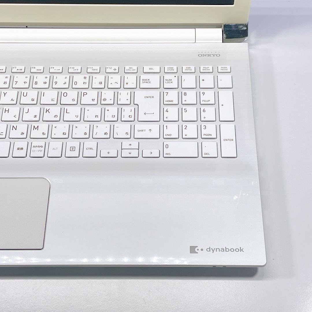 すぐ使える！Windows11✨快適SSD✨東芝白ノートパソコンカメラ付 薄型