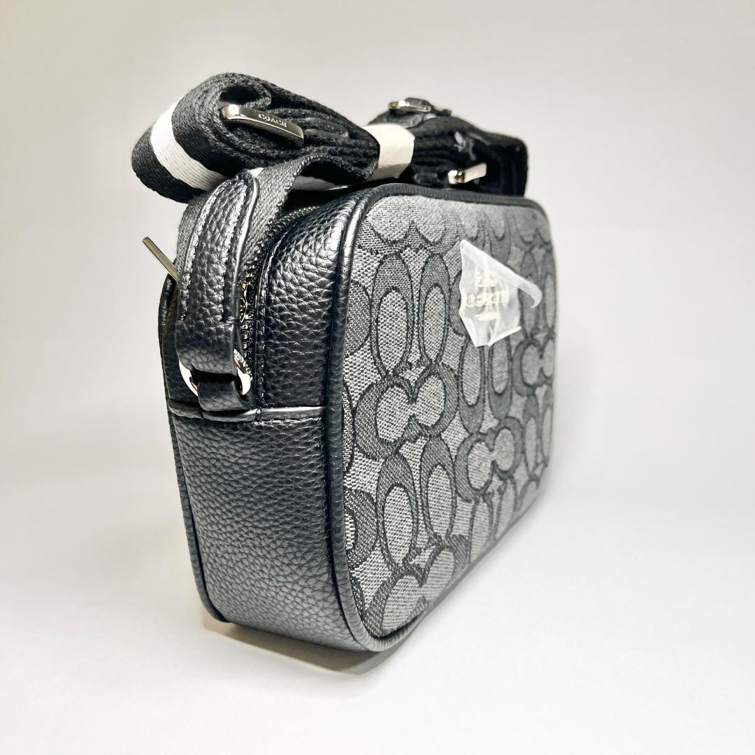 【新品未使用】COACH コーチ レディース ショルダーバッグ シグネチャー