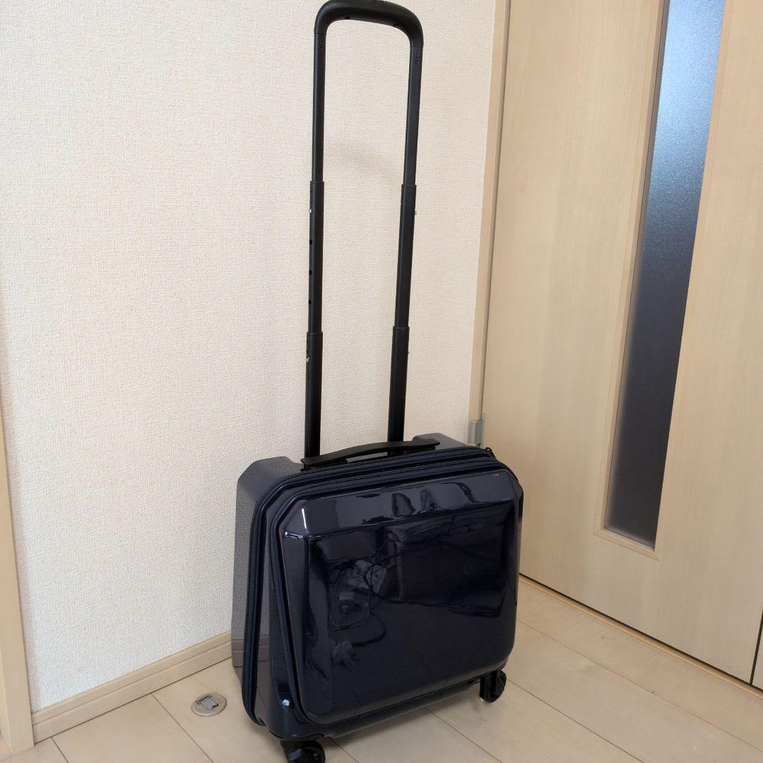 【美品】 エース スーツケース 機内持ち込み可 25L ネイビー スクエア型