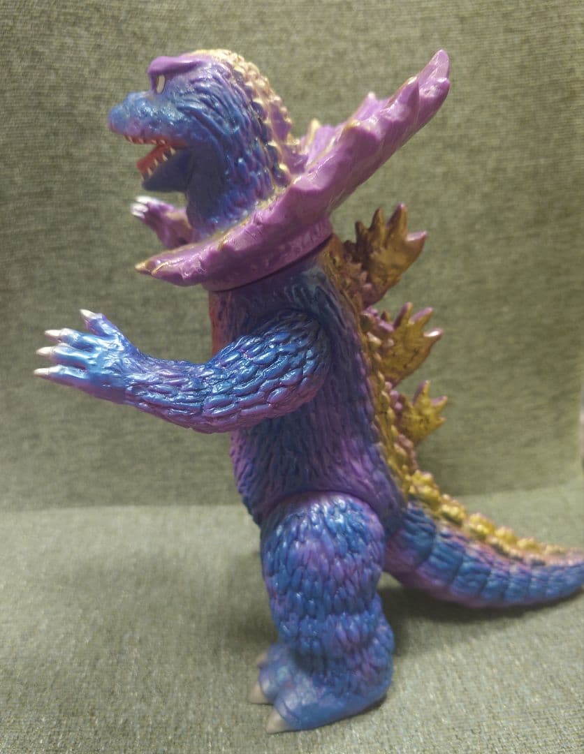 マーミット　ジラース