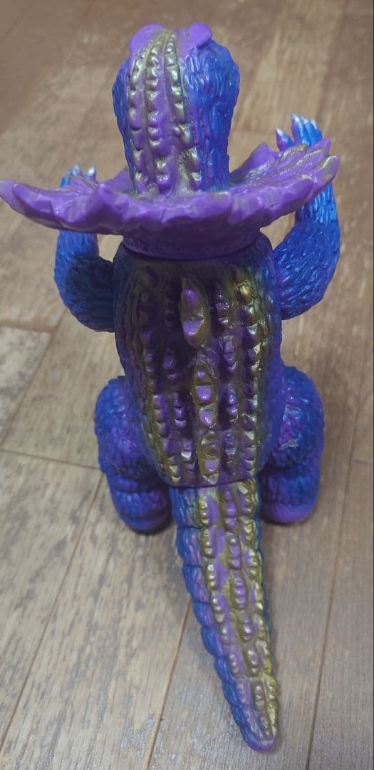 マーミット　ジラース