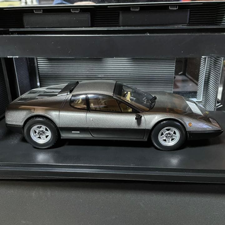 新品未展示品　KKスケール 1/18 フェラーリ 365 GT4 BB 1973