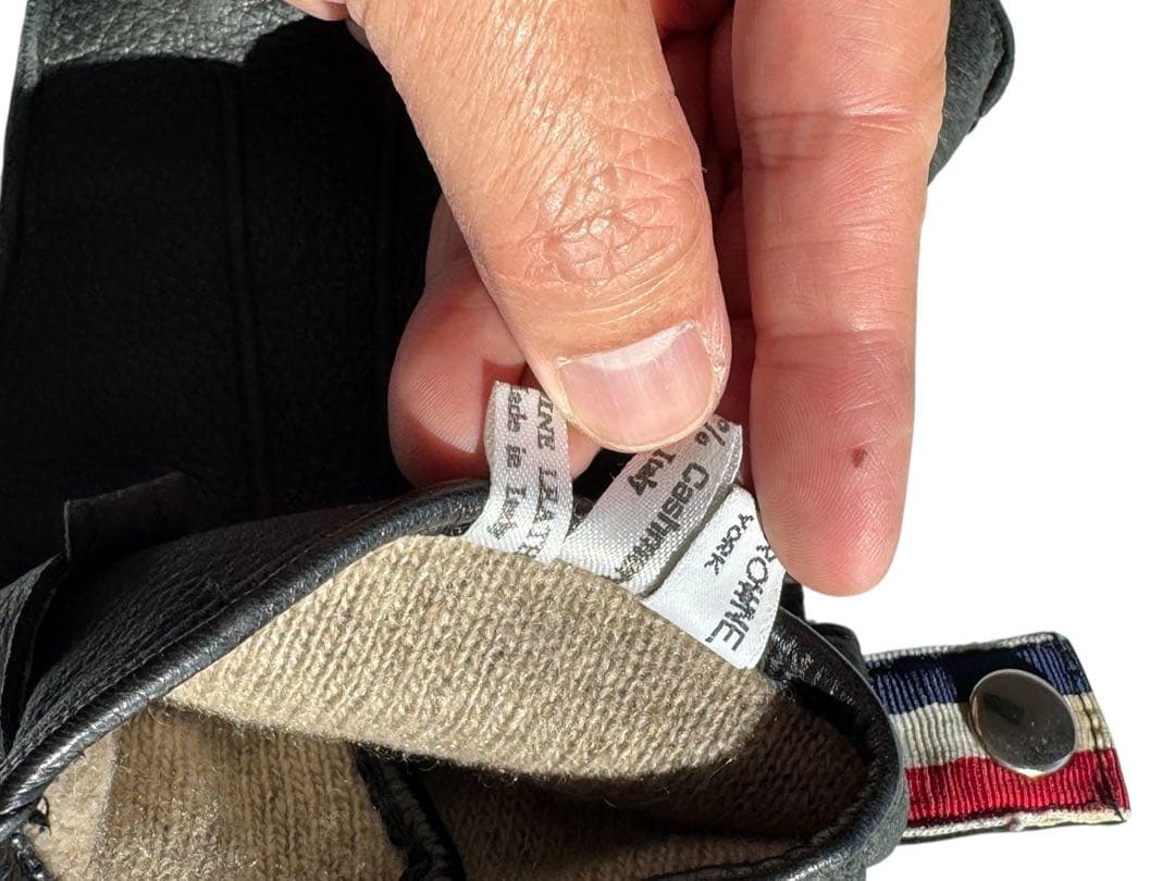 THOM BROWNEトムブラウン レザー 手袋 黒 ストラップ付き