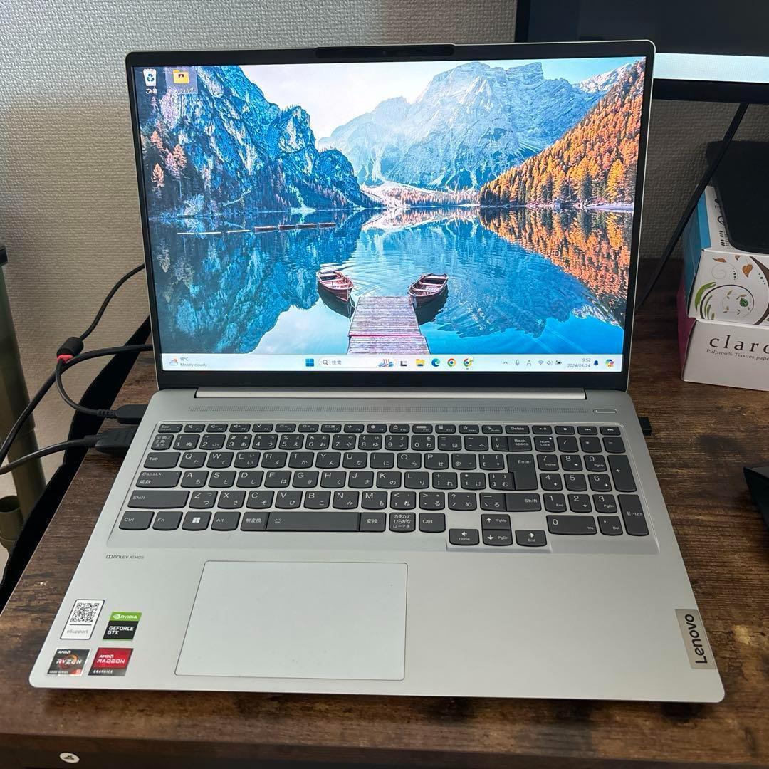 レノボ　Lenovo IdeaPad Slim 560 Pro クラウ