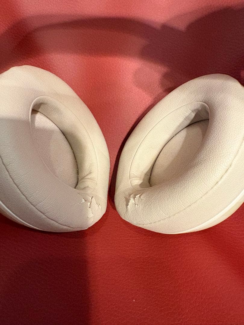 Beats ワイヤレスヘッドホン ベージュ