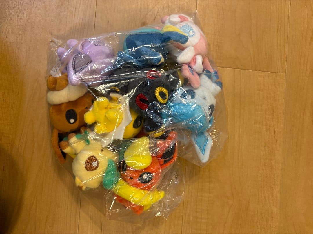 【新品】もっちりマスコットポケモンドールズイーブイ　全種類