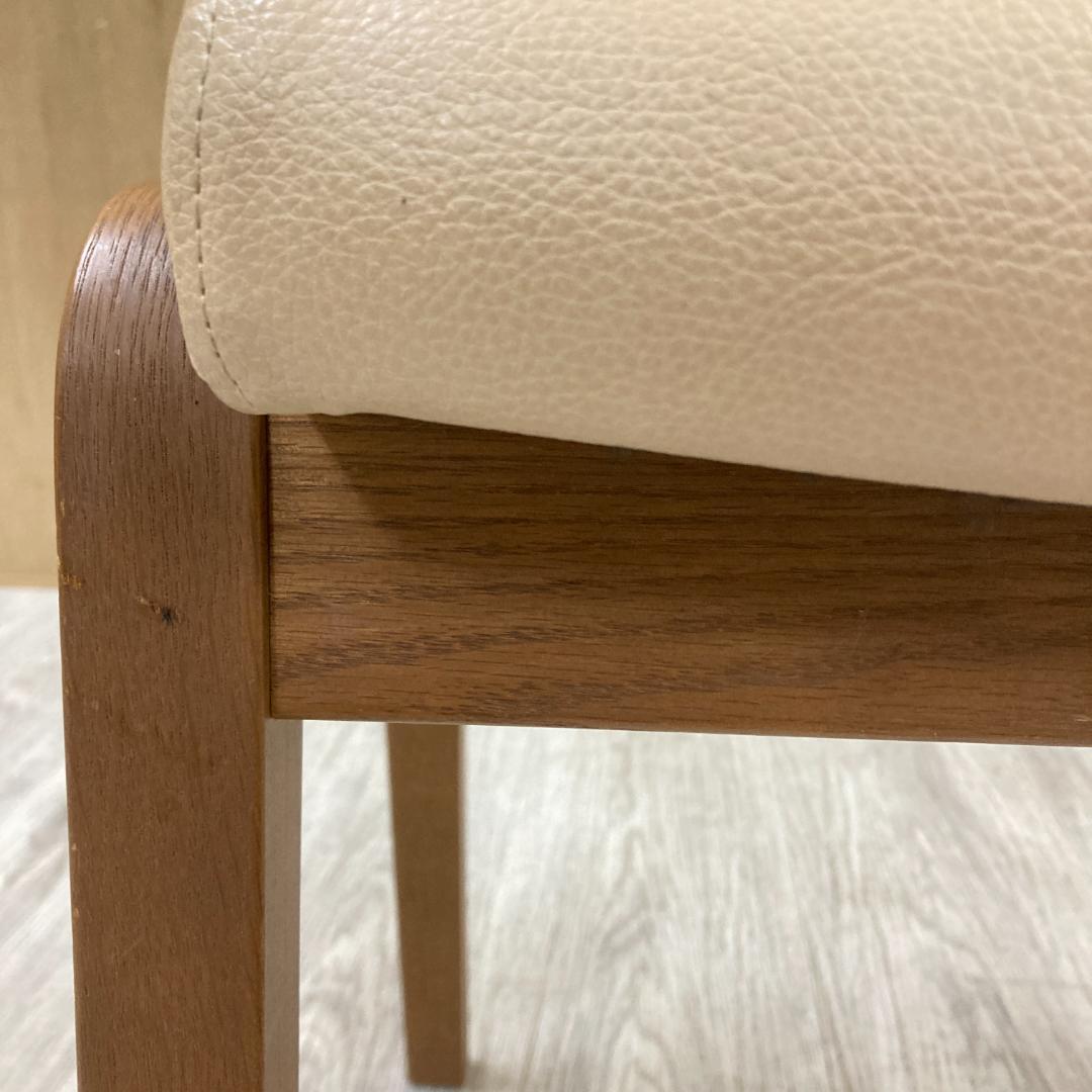 【カリモク】スツール　スタッキングチェア　椅子